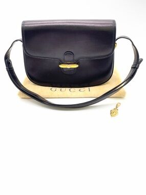 Gucci Black Leather Shoulder Bag with Gold-Tone Clasp